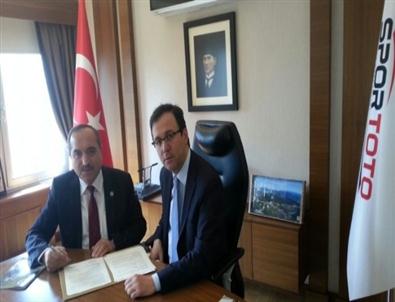 Ulus’a Yeni Basketbol Voleybol ve Halı Saha