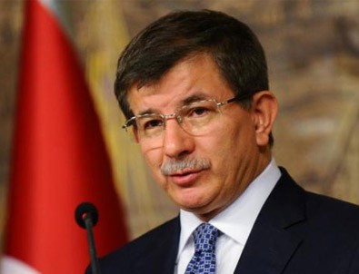 Başbakan Davutoğlu canlı yayında soruları yanıtladı