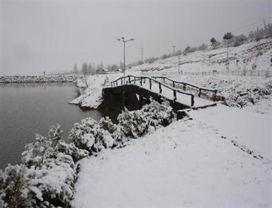 Derbent’te Nisan Ayında Kar Yağışı