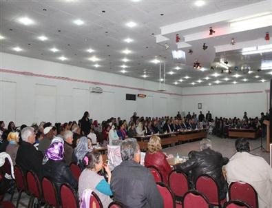 Gördes'te Romanlar Günü Çoşkuyla Kutlandı