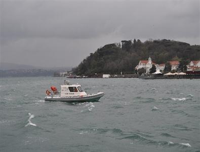 Tarabya’da Otomobil Denize Uçtu Açıklaması