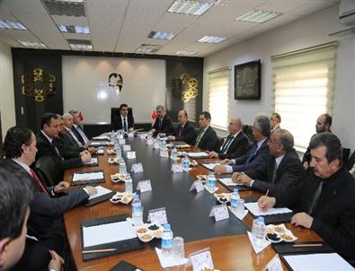 Vali Düzgün, Siyasi Parti İl Başkanları İle Bir Araya Geldi