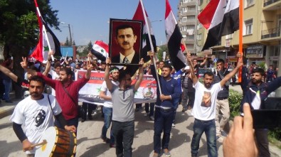 1 Mayıs Kutlamaları Esad'a Destek Mitingine Dönüştü