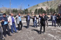 HÜSEYİN OLAN - Bitlis'te 1 Mayıs Kutlaması