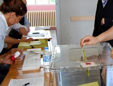 Hangi parti kaç kişiyle sandık başında olacak?