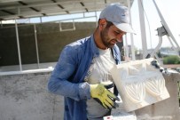 İNŞAAT İŞÇİLERİ - İnşaat İşçileri 1 Mayıs'ı Çalışarak Geçiriyor