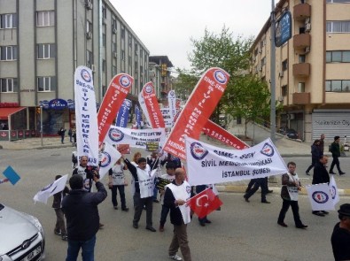 Kadıköy'de Davullu Zurnalı ‘1 Mayıs'Coşkusu