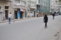 Kapanan Yollar Onlara Kaldı