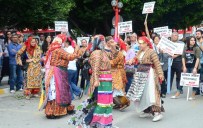 KARDEŞ TÜRKÜLER - Mersin'de 1 Mayıs Kutlamaları