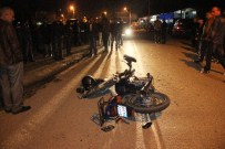 Sakarya'da Otomobil İle Motosiklet Çarpıştı Açıklaması 2 Yaralı
