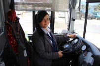 3 Çocuk Annesi Kadına 'Yılın Şoförü'Ödülü