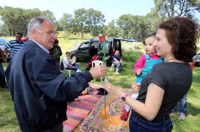 Anneler Günü Selçuk'ta Da Kutlandı