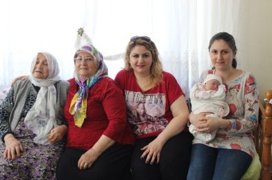 Anneler Gününde 5 Kuşak Yanyana