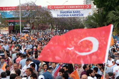 Başbakan Davutoğlu Adana'da