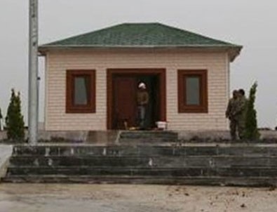 Başbakan Davutoğlu'ndan Süleyman Şah ziyareti