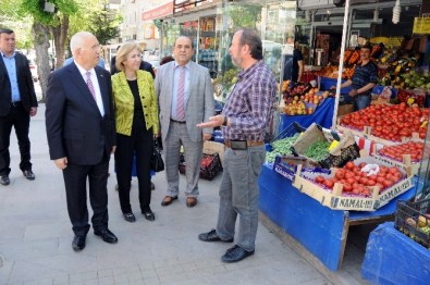 Başkan Yaşar, Bilgehan'la Esnaf Ziyaretinde