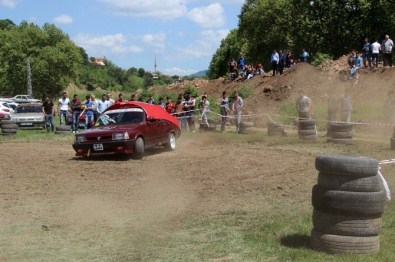 Çan'da Modifiyeli Araçlar Görücüye Çıktı