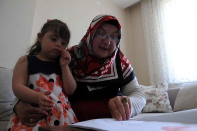 Down Sendorumlu Çocuğun 'Koruyucu Meleği'Oldu