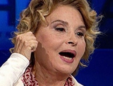 Nazlı Ilıcak'tan Kenan Evren'e övgüler