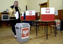 BRONISLAW KOMOROWSKI - Polonya Cumhurbaşkanını Seçiyor