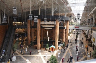 Türkiye'nin En Büyük Mobilya AVM'sini Anneler Açtı