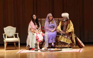 'Yedi Kocalı Hürmüz'New York'ta Sahnelendi