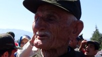 ENGELLİ VATANDAŞ - 77 Yaşında Asker Oldu, Gözyaşlarına Boğuldu
