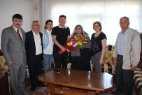 SERKAN KEÇELI - Başkan Kantarcı'dan Annelere Anlamlı Ziyaret