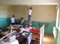 ERKEK HEMŞİRE - Erkek Hemşire Adayı Öğrenciler ‘Bir Fırça Da Sen Sür'Projesine İmza Attılar