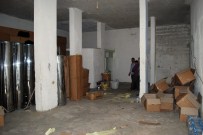 İÇKİ ŞİŞESİ - Mersin'de Kaçak İçki İmalathanesi Ortaya Çıkarıldı