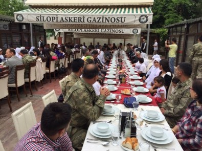 Silopi'de Şehit Ve Gazi Ailelerine Yönelik Anneler Günü Etkinliği