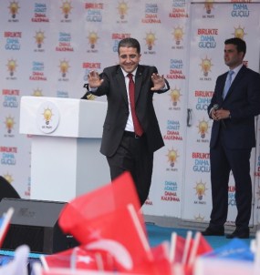 Taşpınar Belediye Yönetimlerini Eleştirdi