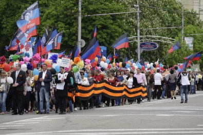 Ukrayna'nın Doğusunda 'Cumhuriyet Günü'Kutlaması