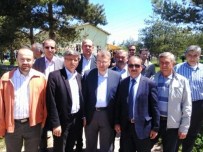 HALIL ELDEMIR - Başkan Bakıcı Ahmetler Köyü'ndeki Yağmur Ve Şükür Duası'na Katıldı