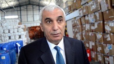 Demiralp, Gazetecilere AFAD Depolarını Gezdirdi