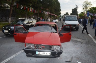 Fatsa'da Kaza Açıklaması 2 Yaralı