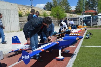 Gürün'de Çocuk Şenliği Yapıldı