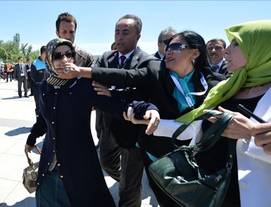 Kenan Evren'e haklarını helal etmediler