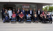 ENGELLİ İSTİHDAMI - Meram Belediyesi'nden Engellilere 10 Akülü Araç