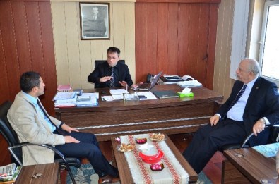 Özbakır Seçim Gezilerine Hız Kesmeden Devam Ediyor.