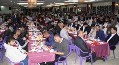 AK Parti'nin Dünü Ve Bugünü Bir Arada