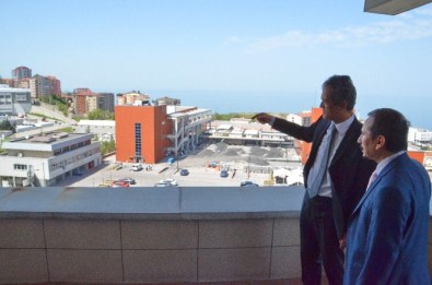 Bir Dünya Üniversitesi; BEÜ