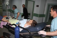 KIZ MESELESİ - Liseli Kız Erkek Arkadaşını Bıçakla Ağır Yaraladı