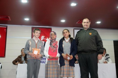 Suşehri'nde Bilgi Yarışması Düzenlendi