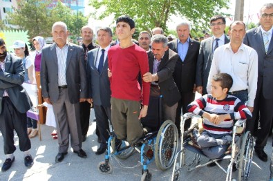 Engelli Gencin İstiklal Marşı Duyarlılığı