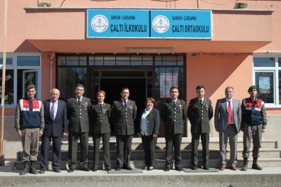 'Jandarma Geldi Okulum Renklendi'Projesi