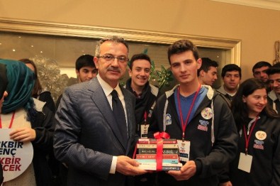 Kent Meydanı'nda Ağaçlar Kitap Açacak