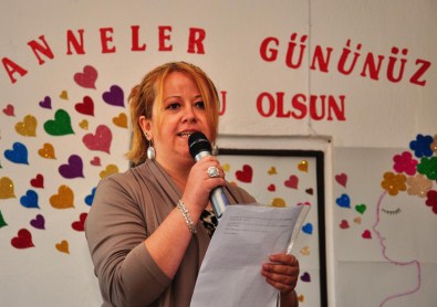 Lapseki'de 'Anneler Günü'Etkinliği