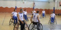 Memur-Sen İle Büyükşehir Tekerlekli Sandalye Basketbol Takımı Karşı Karşıya Geldi