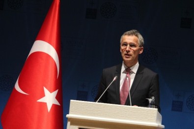 NATO Genel Sekreteri Stoltenberg'den Göç Açıklaması